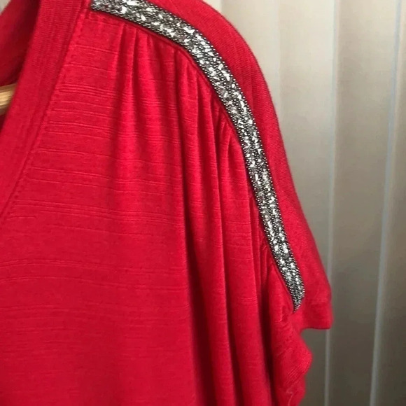 Jenifer Lopez red top with sparkly shoulder line. - Picture 3 of 5